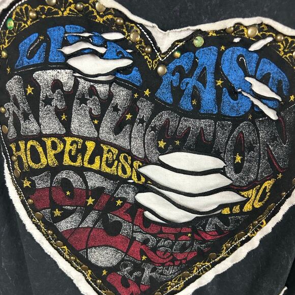 Affliction Vintage Y2K Heart Tee size XL - Picture 3 of 8